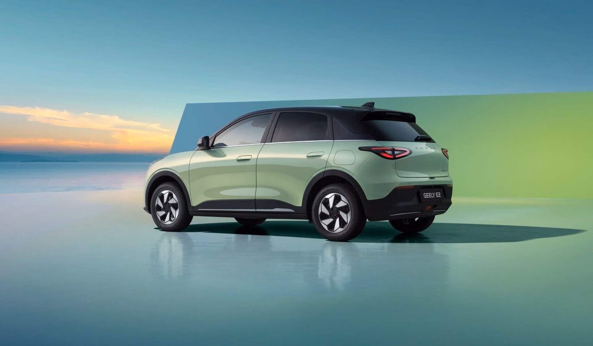 Geely E2 — кадър 10
